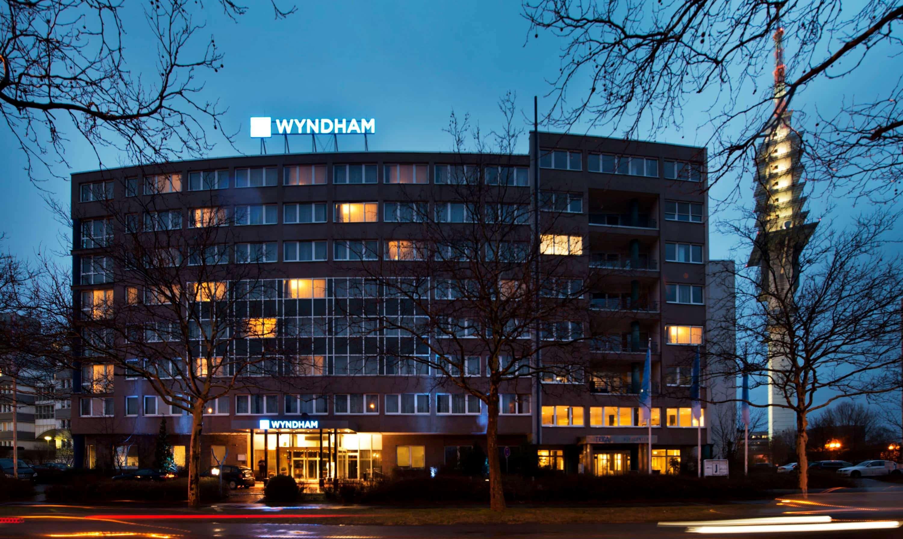 Hotel Wyndham Atrium 4*