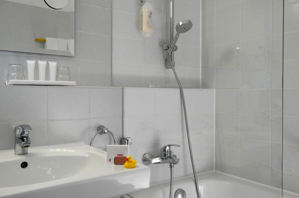 Wyndham Atrium 4*